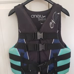 O'Neil Women's Life Vest